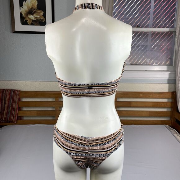 Volcom European Collection 2 Piece Bikini Women’s L Aztec Print Rare New No Tags - Picture 2 of 16